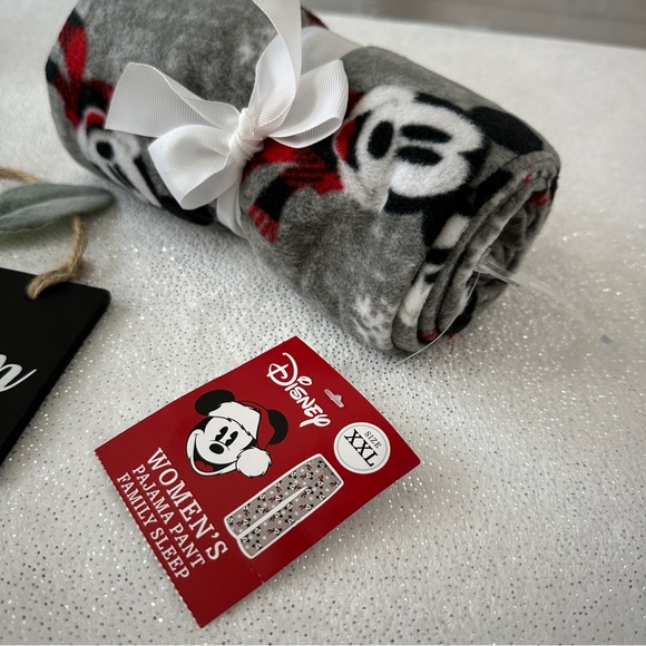 DISNEY Women’s Mickey Mouse Winter Pajama Pant - Picture 2 of 4